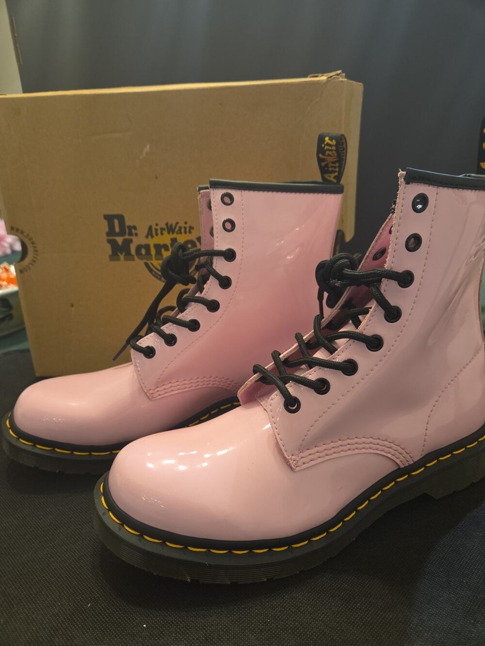 NEW Dr Martens 26425 Patent Leather Combat Boots - Pale Pink - 10 US